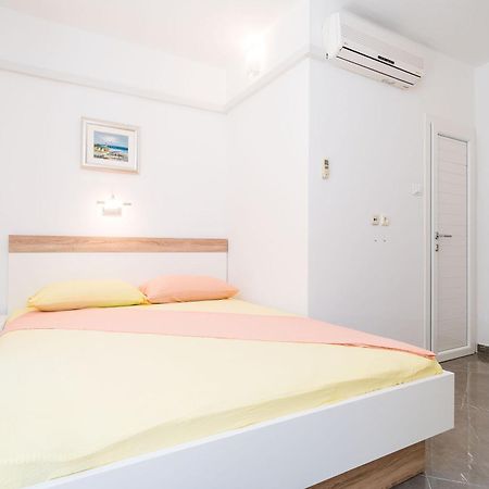 Rooms & Apartments Barisic Mlini Zimmer foto