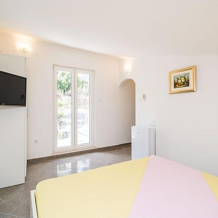 Rooms & Apartments Barisic Mlini Zimmer foto