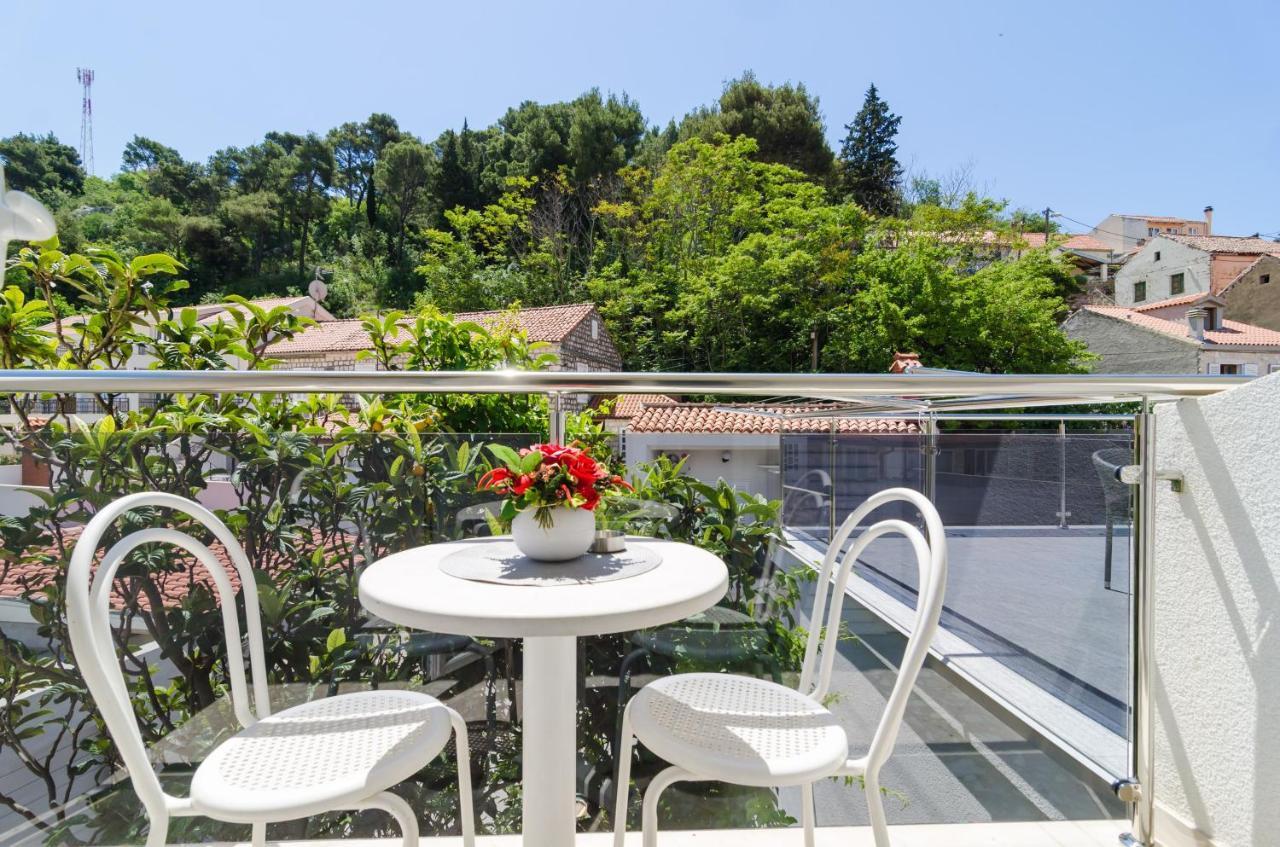Rooms & Apartments Barisic Mlini Exterior foto