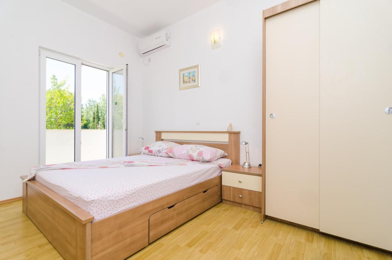 Rooms & Apartments Barisic Mlini Zimmer foto