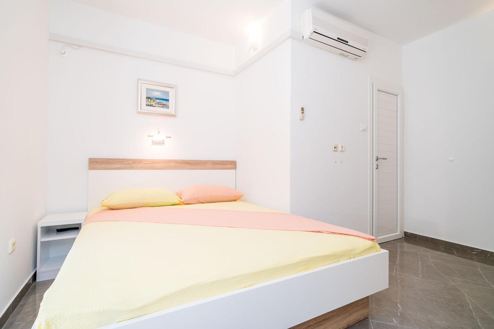 Rooms & Apartments Barisic Mlini Zimmer foto