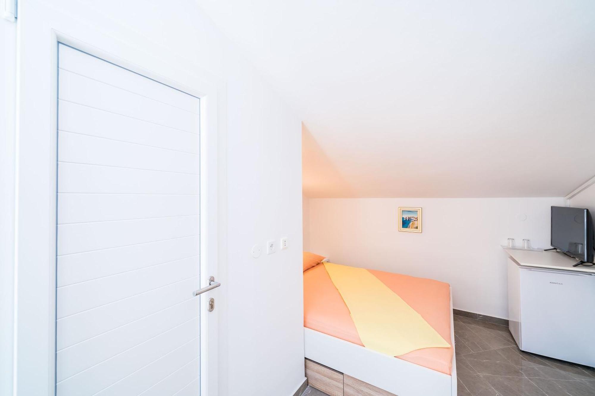 Rooms & Apartments Barisic Mlini Zimmer foto