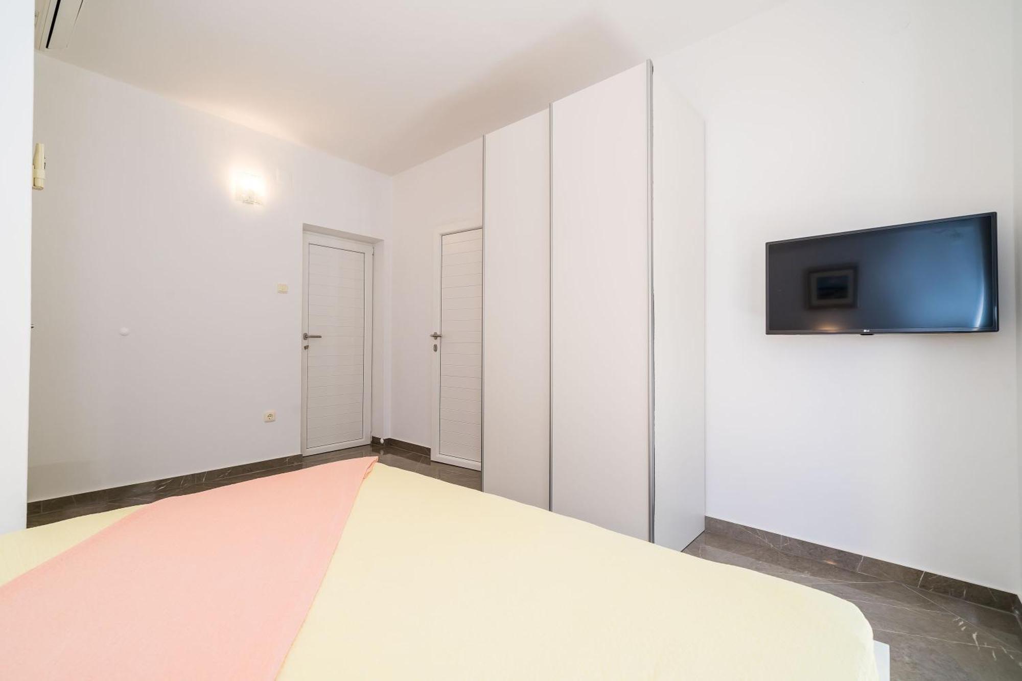 Rooms & Apartments Barisic Mlini Zimmer foto